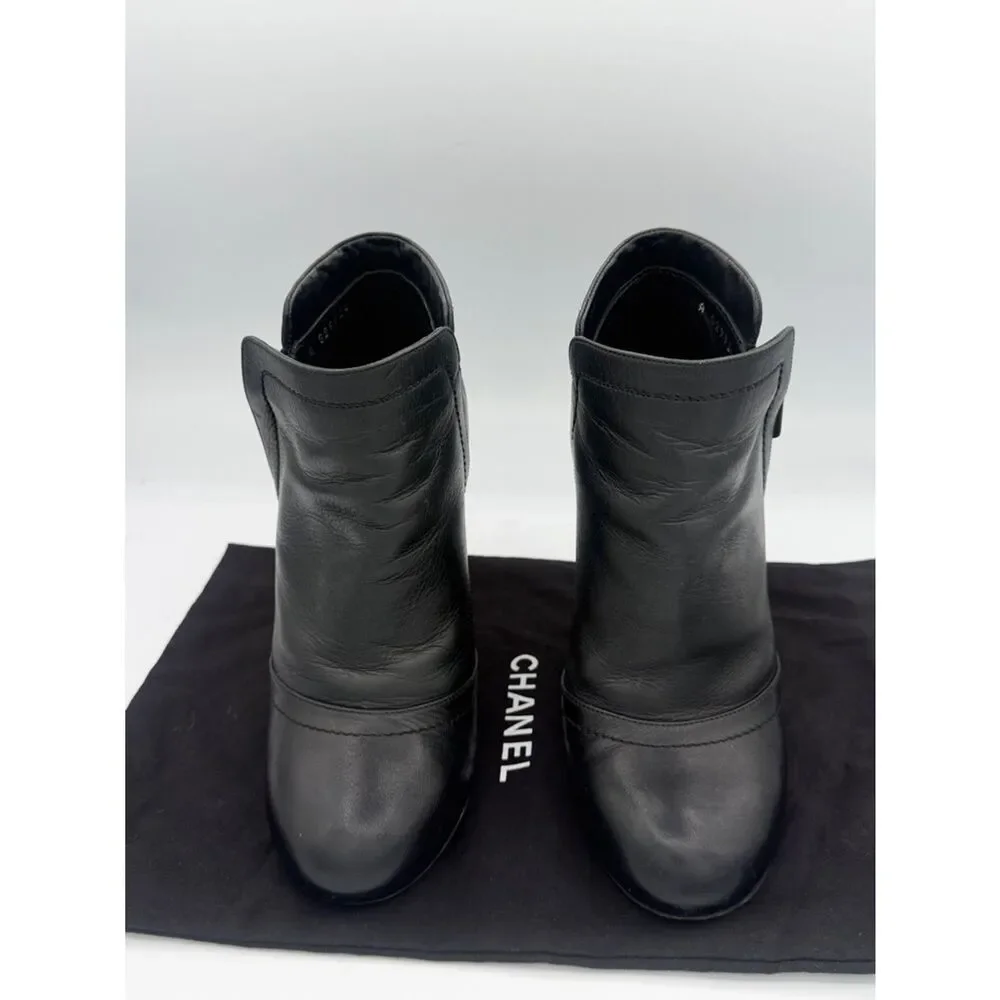 Chanel Black Leather Chain Details Ankle Booties US 8